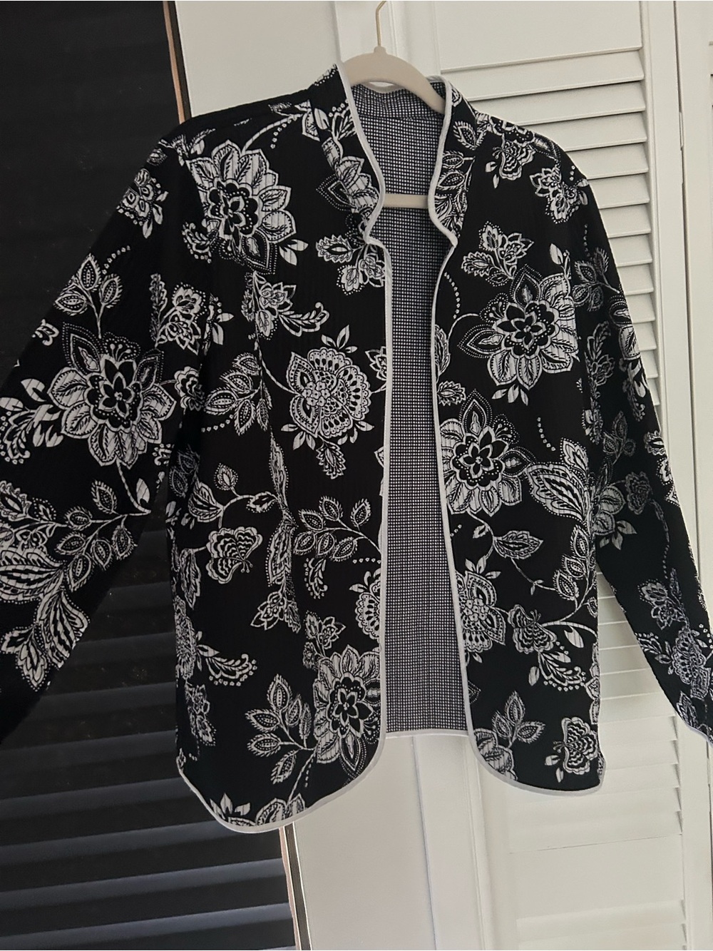 Black & White reversible Floral Jacket - Women’s Lightweight Coat